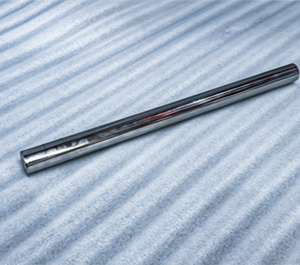 Magnetic bar