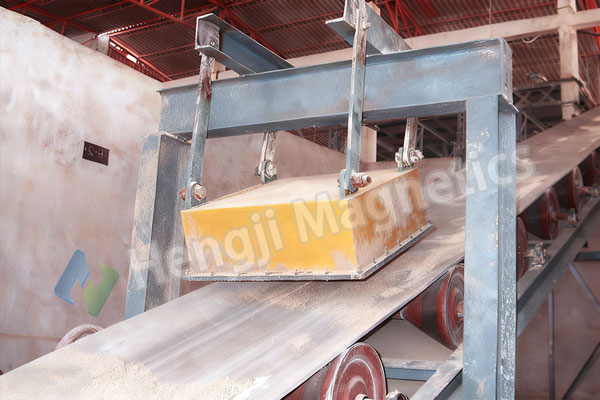 RCYB Suspended Permanent Overhead Magnetic Separator Applications 1