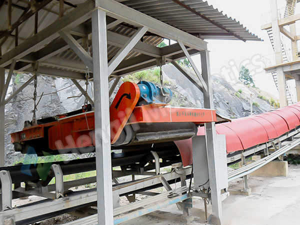 RCDD Electro Overband magnets & Belt Magnetic Separator Applications 1