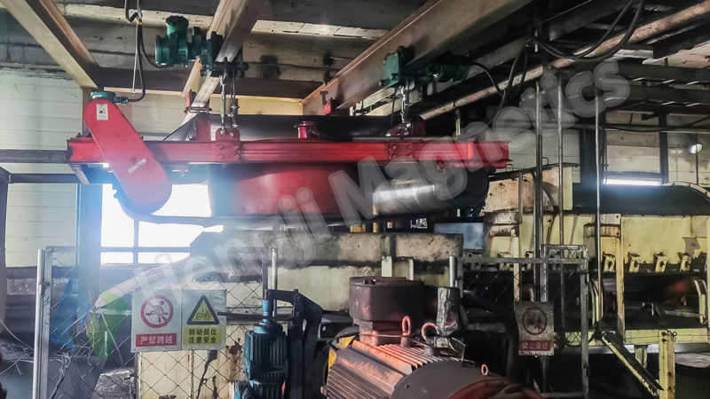 RBCDD Electromagnetic Explosion-proof Magnetic separator For Mining Conveyor Critical Applications 1