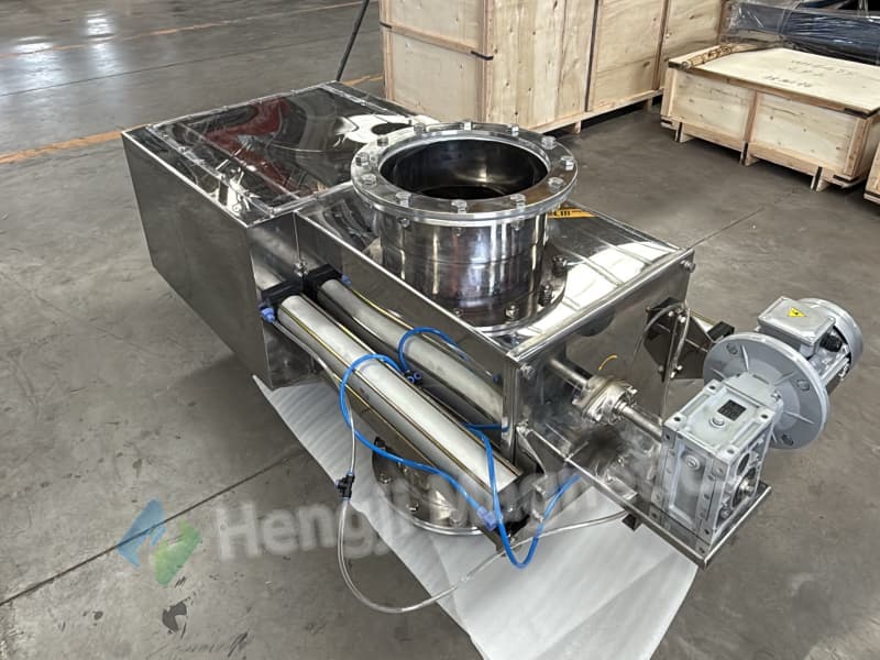 The Solution: How Our Rotary Magnetic Separator Works