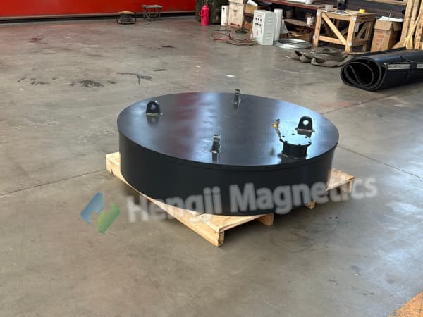 Does the disc magnetic separator consume large amounts of water?